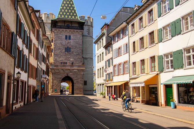 1 Hour express walk of Basel with a Local - Basel Minster and the city’s high point