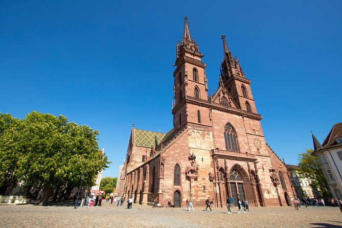 1 Hour express walk of Basel with a Local - The guiding style makes or breaks the hour