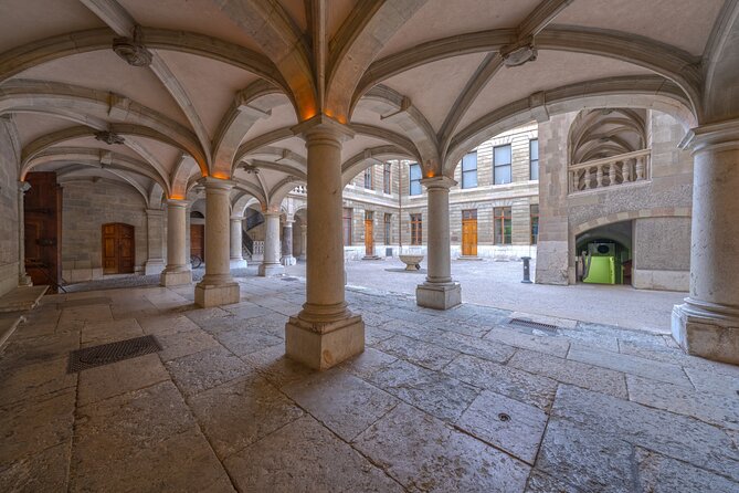 A Self-Guided Audio Tour of Geneva’s Old Town - Tavel House and the city’s older layers
