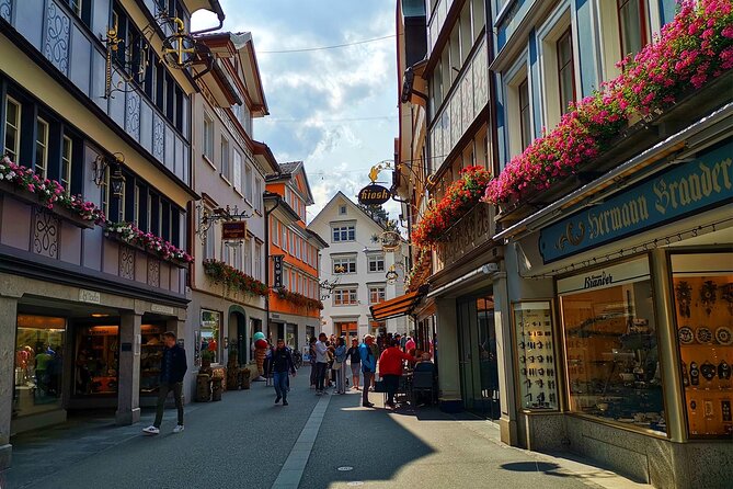 All Inclusive Rhine Falls and Appenzell Private Day Tour from Zurich - Toggenburg: a quiet final change of scenery