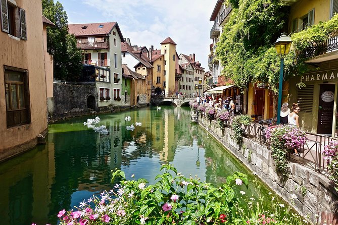 Annecy - Venice of the Alps - Tour from Geneva - Your Free Time: Lunch, Shopping, and the Lake