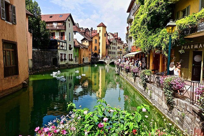 Annecy - Venice of the Alps - Tour from Geneva - What the Guide Adds, and Where the Tour Can Falter