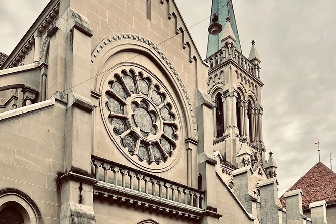 Beautiful Bern's Legends: A Self-Guided Audio Tour - Bundesplatz and Switzerland’s cantonal system