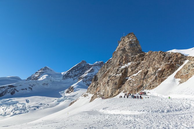 Beginners Ski Day Trip to Jungfrau Ski Region from Zurich - Who should book this experience