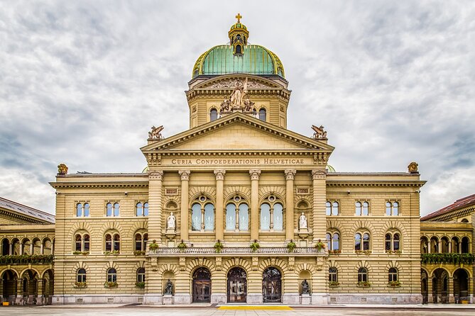 Bern Scavenger Hunt and Highlights Self Guided Audio Tour - Zytglogge, Bern’s famous clock tower