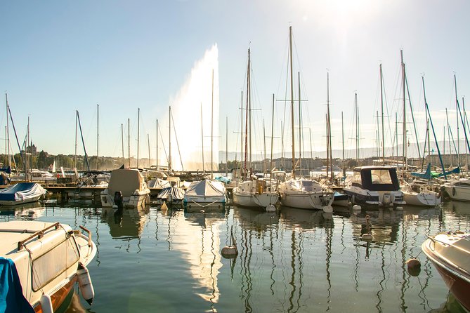 Best Intro Tour of Geneva with a Local - Starting beside Lake Geneva and the National Monument