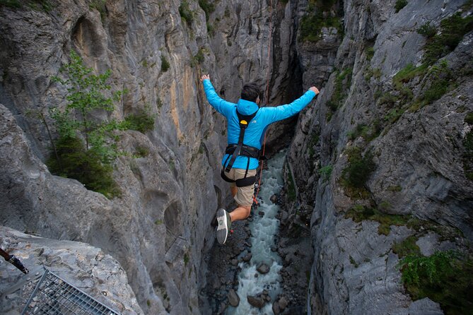 Canyon Swing with OUTDOOR - Starting at the OUTDOOR base in Wilderswil