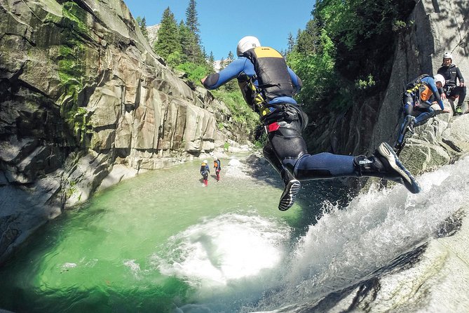 Canyoning Experience Grimsel from Interlaken - Why Grimsel makes a fine canyoning setting