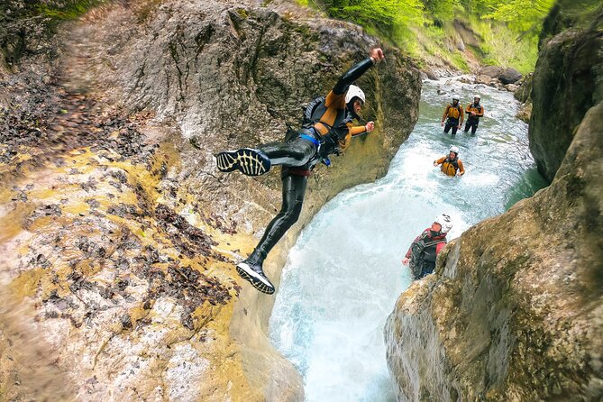 Canyoning Interlaken with OUTDOOR - Floating through the final canyon