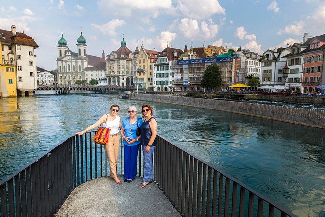 Chocolate Tasting with Lake Trip and City Tour: The Ultimate Lucerne Experience - Walking through Lucerne’s old town