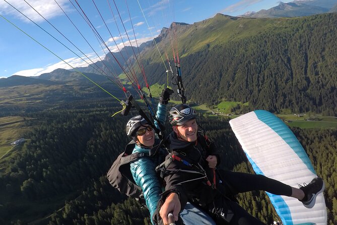 DAVOS: Paragliding For 2 Passengers - Together In The Air! (Video&Photos Incl.) - The strongest feature: photos and video included
