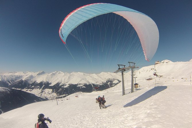 Davos Paragliding Private Tandem Pilot Half Day - Takeoff: a few steps, then open air