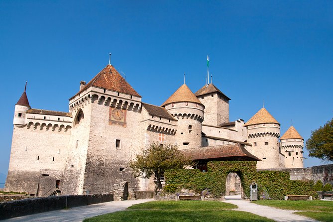 Day Trip to Montreux, Chaplin's World & Chillon Castle& apéritif - Cruising Lake Geneva on a Belle Époque steamer