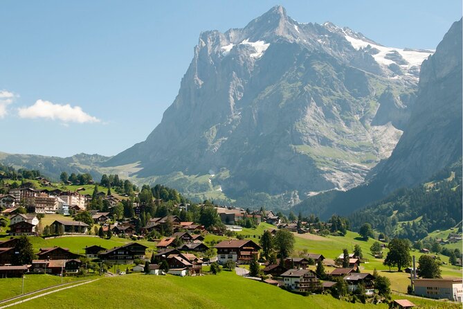 Day trip to Swiss Villages from Zurich - Small Group Tour by Car - Leaving Zurich for Lake Sarnersee views