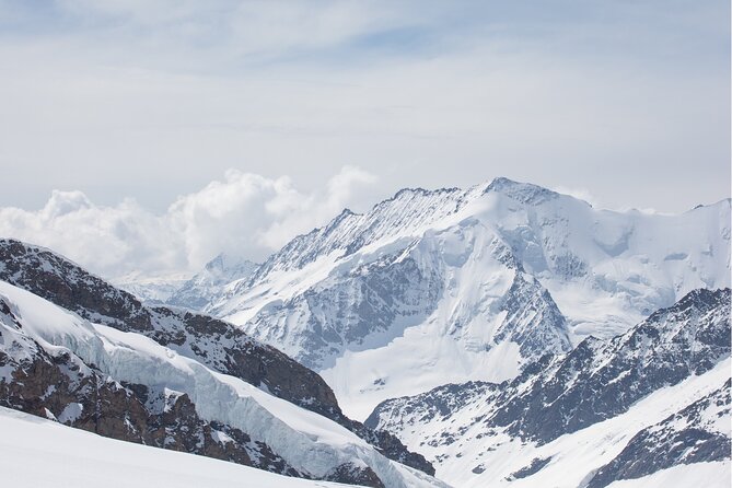 Daytrip to Jungfraujoch Top of Europe and Interlaken from Zurich - A short look at Interlaken between two lakes