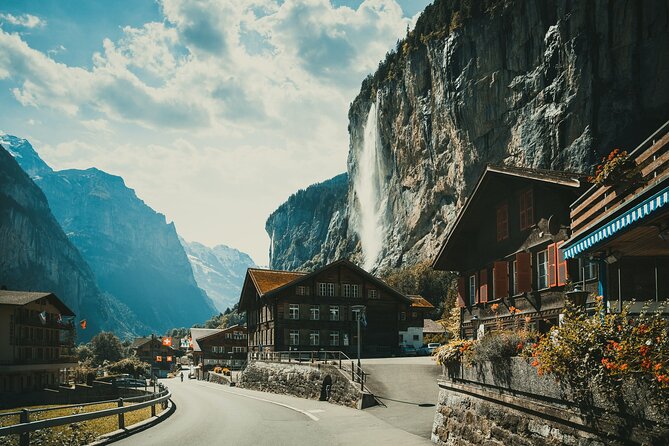 Daytrip to Swiss Villages: Interlaken Grindelwald & Lauterbrunnen - The coach ride from Lucerne to the Bernese Oberland
