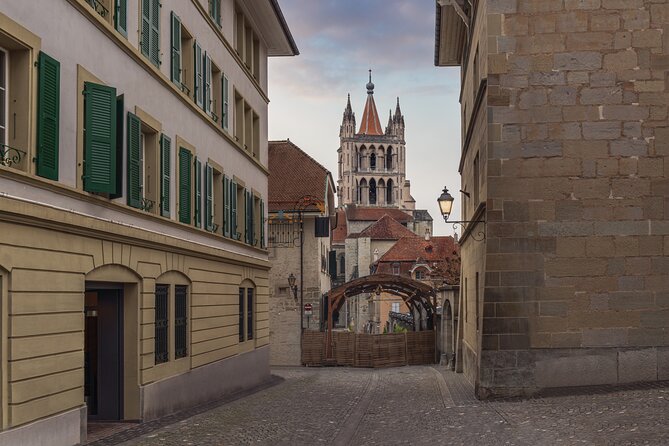 Explore Lausanne in 60 minutes with a Local - Starting Near Rue de la Barre and the Cathedral