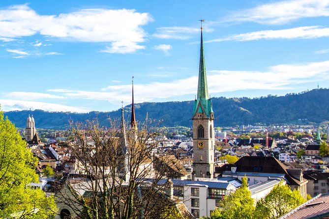 Explore Zurich in 60 minutes with a Local - From Dada’s birthplace to Grossmünster