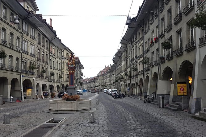 Exploring Bern City: Swiss Capital Private Walking Half-Day Tour - Bern Minster and the Münsterplattform