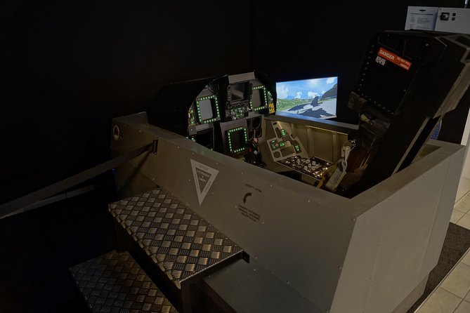 F / A-18 fighter jet flight simulator in Zurich - Key points to know before booking