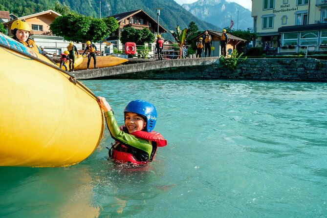 Family Rafting - Getting ready for the Lütschine