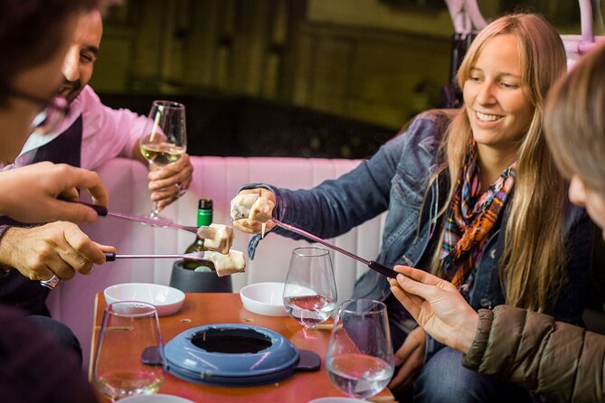 Fondue and wine private Tuk Tuk tour in Geneva - Why a tuk tuk works well in Geneva