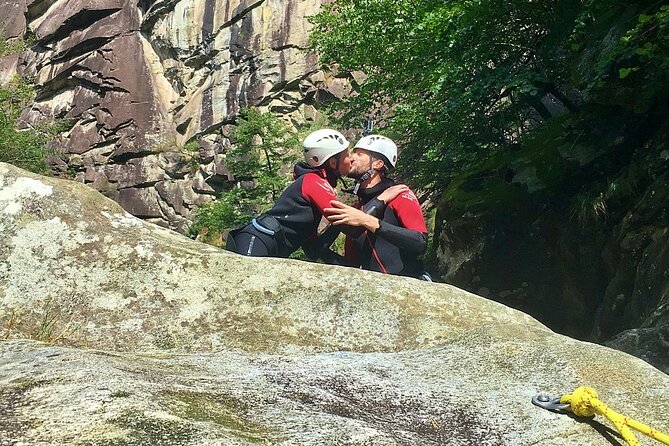 Fun and Adventure - Best beginner canyoning near Bellinzona - Two to three hours inside the canyon