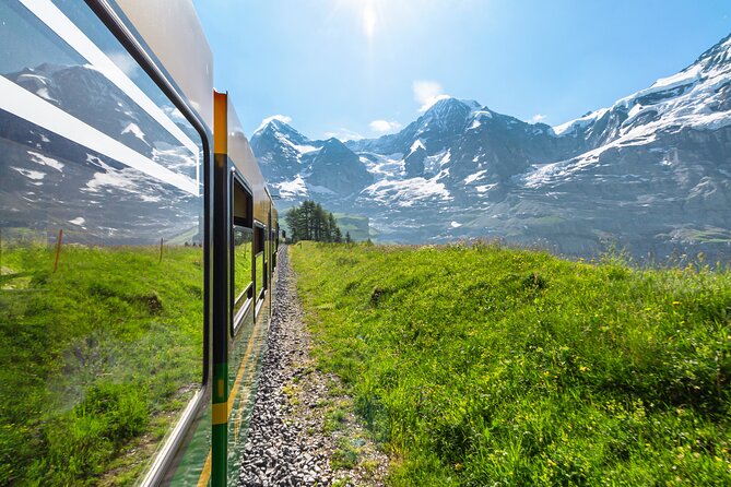 Grindelwald -Kleine Scheidegg-Lauterbrunnen Small Group Day Trip - What the guide adds to an expensive train day