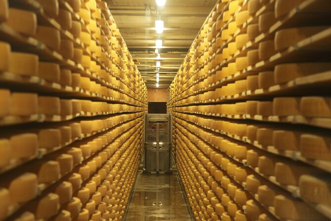 Gruyères, Cheese Factory & Maison Cailler Day Trip from Bern - What the guide adds to the day
