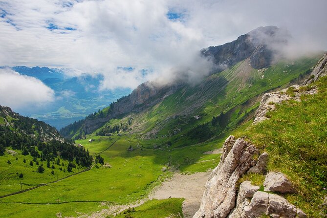 Guided Daytrip to Mount Pilatus and Lucerne from Zurich - How the guide affects the day