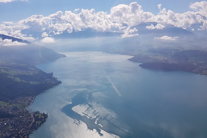 Helicopter tour to the Stockhorn mountain, with great view to the Swiss Alps - Niesen, Switzerland’s Pyramid Mountain