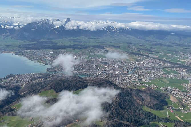 Helicopter tour to the Stockhorn mountain, with great view to the Swiss Alps - Wimmis Castle Beneath the Niesen