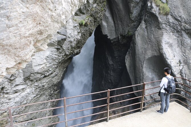 Interlaken Full-Day Highlights Tour with a Local by Private Car - Aareschlucht: an easy walk through a 1,400-meter gorge