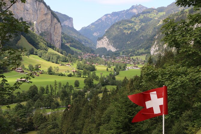 Interlaken Full-Day Highlights Tour with a Local by Private Car - How the private format changes the day