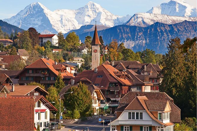 Interlaken: Private Car Tour to Swiss Villages, Capital & Castles - Bern in 90 minutes: a useful first taste