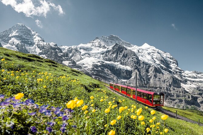 Jungfraujoch Day Trip from Lucerne with Eiger Express Gondola - Eating and spending time at the summit