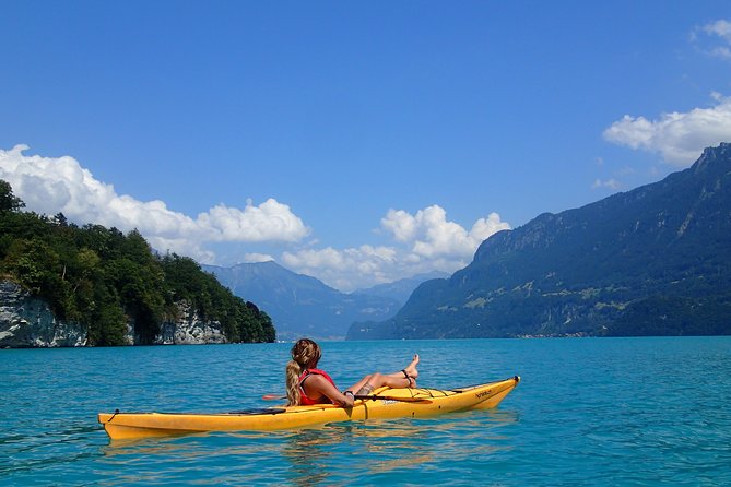 Kayak Tour of the Turquoise Lake Brienz - Learning to paddle before crossing the Lütschine