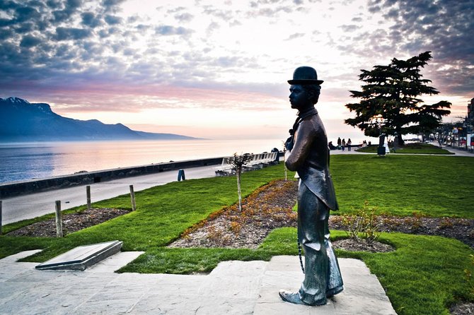 (KTG303) - Winter Montreux, Chillon & Chaplin's World from Geneva - The Lavaux vineyard road above Lake Geneva