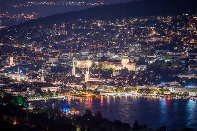 Lake Zurich mini boat tour / by night! - Grossmünster, Fraumünster, and the halfway point