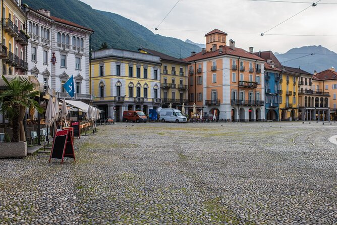 Locarno Scavenger Hunt and Sights Self-Guided Tour - A city walk with a little competition