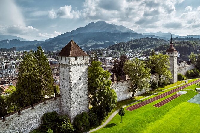 Lucerne Day Trip from Zurich Including Lake Lucerne Cruise - How the guides affect the experience