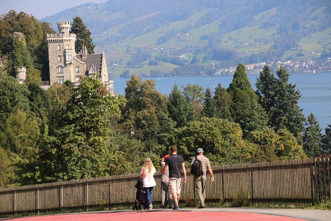 Lucerne Lakeside and Villas Private Walking Tour - The villas of Meggen and Lucerne