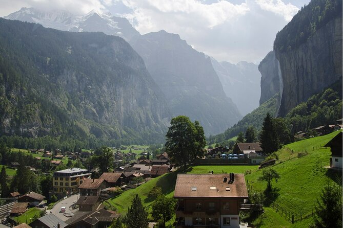 Lucerne:Private Daytrip to Swiss Villages(Interlaken-Grindelwald) - Lauterbrunnen, the valley stop