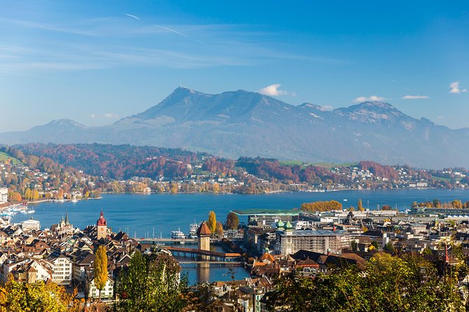 Lucerne Private Walking Tour with a castle visit! - Old Lucerne in a compact introduction