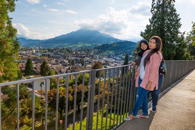 Lucerne Private Walking Tour with a castle visit! - Chapel Bridge and the painted Wasserturm