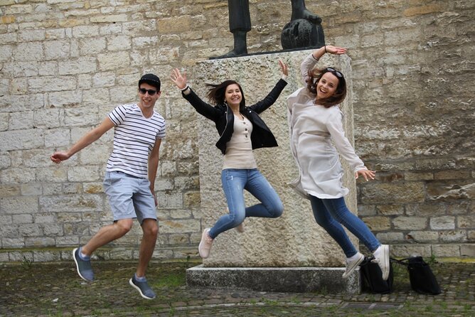 Lucerne Scavenger Hunt and Sights Self-Guided Tour - Fritschibrunnen rewards careful looking