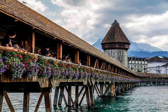 Lucerne Walking Tour and Beer Tasting - Old-town streets and Lucerne lore