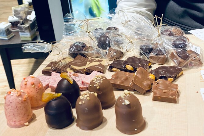 Lucerne Zvieri Swiss Traditional Tasting Experience - The guide is the heart of the afternoon