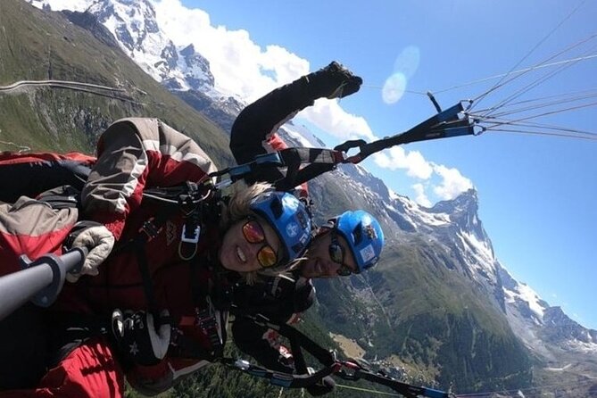 Matterhorn Paragliding flight in Zermatt (20-25min) - Twenty to twenty-five minutes above the Matterhorn