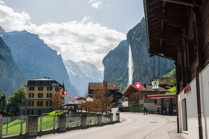 Mountain Majesty: Small Group Tour to Lauterbrunnen and Mürren - Three hours in Mürren, the heart of the tour